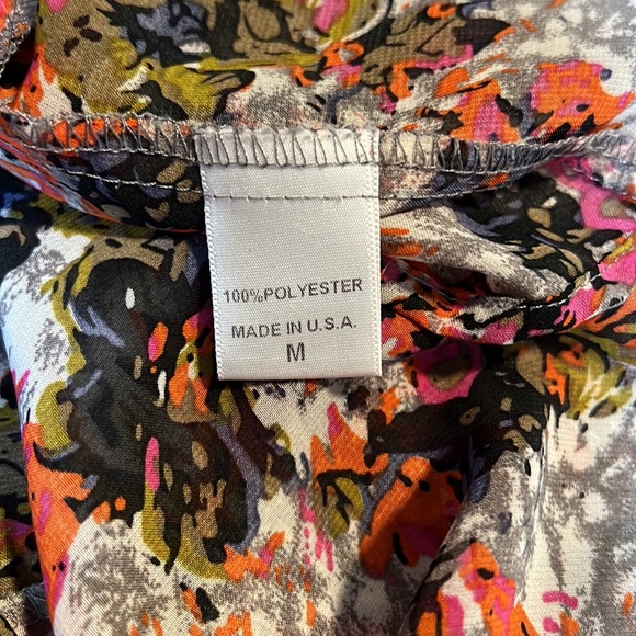 Happening in the present sheer blouse size medium abstract floral print - Picture 5 of 5